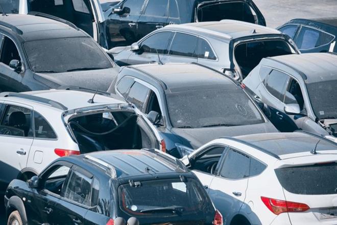 Buna gre, "kinci El Motorlu Kara Tatlarnn Ticareti Hakknda Ynetmelik" kapsamnda, tat sat bedeli ile tat mlkiyetinin e anl el deitirmesi amacyla oluturulan Gvenli deme Sistemi 3 ubat 2020'de hazr hale getirilerek, Trkiye Noterler Birlii tarafndan kullanma ald.    Sistemin kullanm bugne kadar ikinci el motorlu kara tat ticareti faaliyetinde bulunan iletmelerin (oto galerilerin) satlarnda zorunlu iken bugnk ynetmelikle tm vatandalar kapsad. Sistemi kullanm zorunluluu vatandalar iin 27 Eyll'de yrrle girecek.