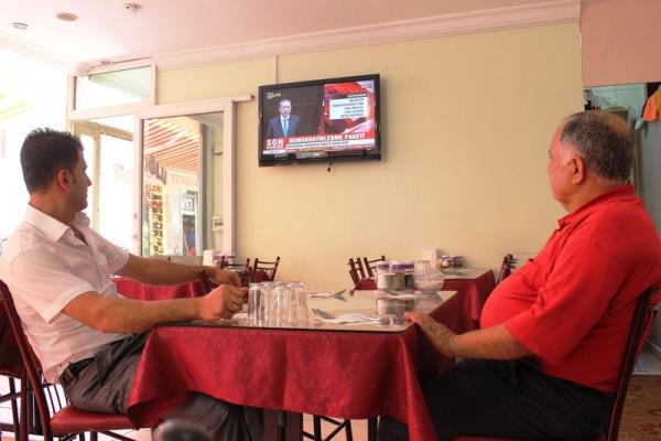 Sinan Darbe dneminden kalan yasaklar kalkt. Kamuda barts serbest, engelleyene hapis cezas!!