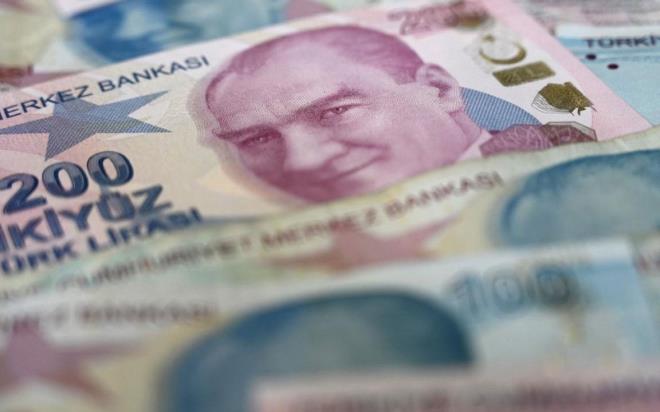 Emeklilik iin gn sayan milyonlar emeklilik dilekesi iin doru tarihi aratryor. 2024 ylnda emeklilik dilekesi verenlerin 2025 ylnda dileke verenlerden daha fazla maa alaca sylentisi kafalar kartrd. SGK Uzman emeklilik dilekesi tarihi iin yapt aklamada ?ok zor bir ihtimal? diyerek emekli olmak isteyenler iin kritik tarihi duyurdu.