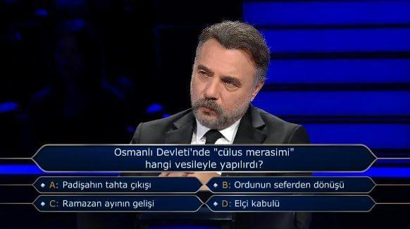100.000 TL deerindeki "Osmanl Devleti'nde "clus merasimi" hangi vesileyle yaplrd?" eklindeki 8'nci soru tarih tutkunlarnn radarna girdi.