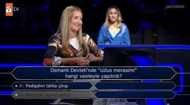 "A:Padiahn tahta k", "B:Ordunun sefere dn", "C:Ramazan aynn gelii" ve "D:Eli kabul" seenekleri arasnda kararszlk yaayan izleyenler doru yant renmek iin arama motorlarna kotu.