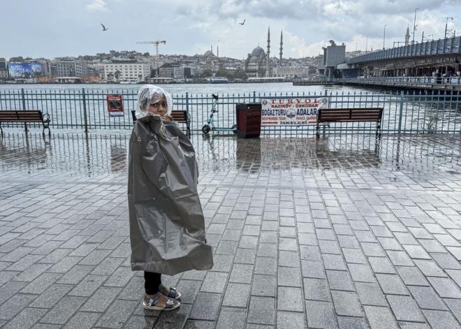 Eyll ayna giri ile birlikte hava scaklklar da birka derece dt.