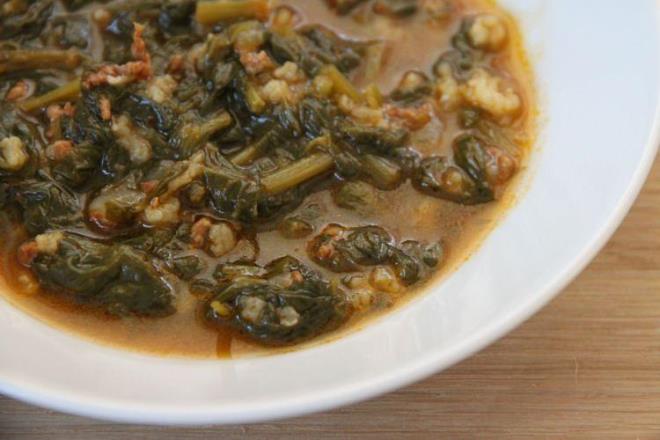 Gl bir antioksidan olan spanak, vcudun direncini artrarak hastalklara kar daha g kalkan oluturuyor.