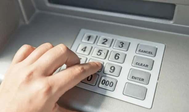 Ayn zamanda bankaclk gvenlii konusunda ciddi bir iyileme gerekletiren BDDK, ifreleri tahmin edilmesi zor hale getirmek amacyla bu yeni dzenleme uygulayacak.