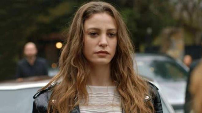 SERENAY SARIKAYA     Blm bana 2 milyon 500 bin TL