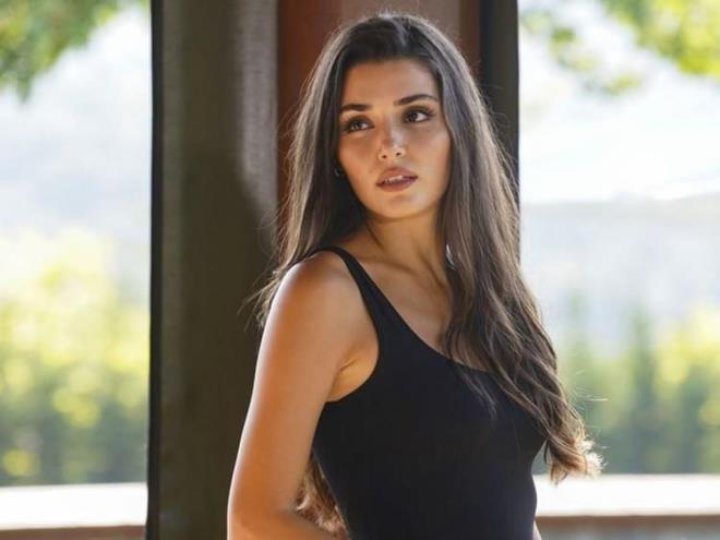 HANDE EREL     Blm bana 2 milyon TL