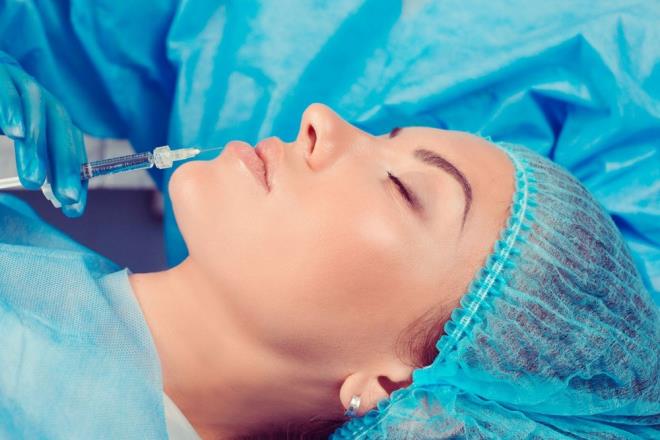 ngiltere'de 2020 ylnda 18 ya altndaki kiilere yaklak 41 bin botoks benzeri ilem uyguland tahmin ediliyor.