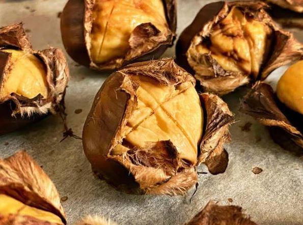 Kestane kabuklarnn sa sal iin kullanlmasndaki yntem ise udur:    Yaklak 100 gram kestane kabuu kaynatldktan sonra belli bir mddet soumaya braklr ve elde edilen suyla salar ykanlr.