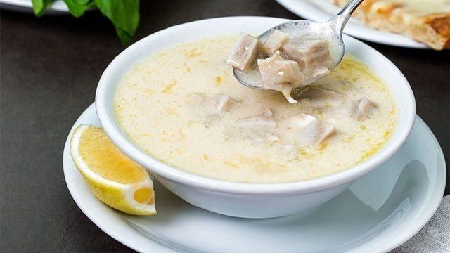 Trkiye'de en yaygn tketilen orba olan mercimek ve ikembe iin de kstlayc zellikler barndrdklarn belirten doktorlar, ifa deposu olan orbalarn listesini paylat.