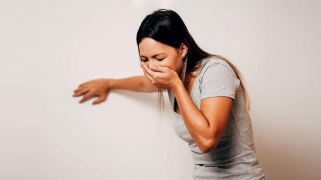 Bunun yan�nda pankreatit dedi�imiz, ciddi bir rahats�zl�k olan pankreas iltihaplanmas�na da yol a�maktad�r.    Safra kesesi problemleri ve ta�lar�, kalp �arp�nt�s� ve depresyonda g�r�lebilen di�er yan etkileridir."