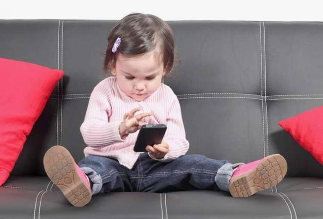 KASITLI YANLI YNLENDRYOR    Uygulamaya alan davada, "TikTok, gen kullanclarn gelimekte olan beyinlerinde hormon salnmn kastl olarak yanl ynlendirerek memnuniyet duymalarn salyor ve