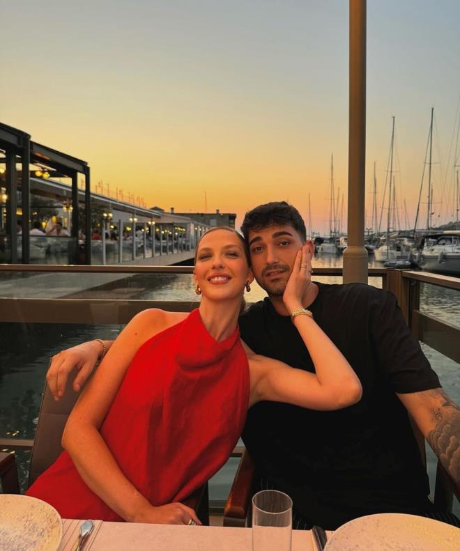 arkc brahim Tatlses'in Derya Tuna'dan olan olu do Tatlses ile mutlu bir evlilii olan Yasemin efkatli, 22 Ocak 2024'te ikiz oullarna kavutu. nl ift, ikizlerden birine brahim Ayel dierine ise Sinan Emir adn verdi.