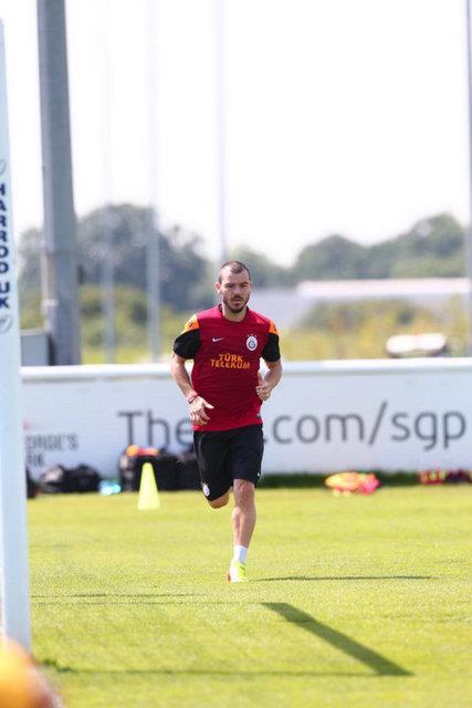 <p><b>YEKTA KURTULU </b></p>  Takipi says: 224.310