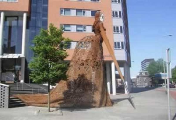 te dnyann eitli yerlerinden akl almaz heykeller. Bazlar gerekten akln snrlarn am. Aralarnda yleleri var ki, zmeniz uzun zamannz alabilir...