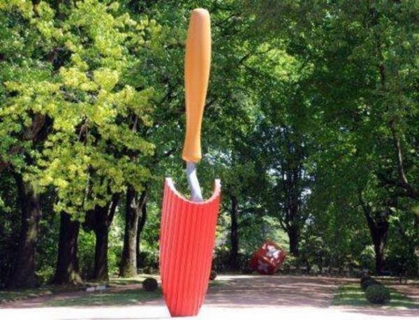 te dnyann eitli yerlerinden akl almaz heykeller. Bazlar gerekten akln snrlarn am. Aralarnda yleleri var ki, zmeniz uzun zamannz alabilir...