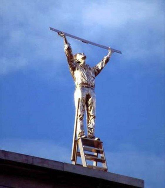 te dnyann eitli yerlerinden akl almaz heykeller. Bazlar gerekten akln snrlarn am. Aralarnda yleleri var ki, zmeniz uzun zamannz alabilir...