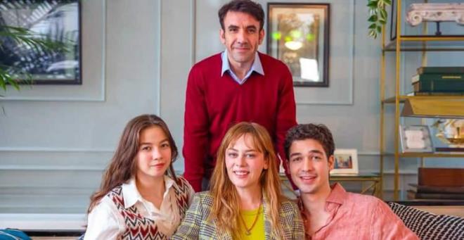 Ksa sre ierisinde hem konusu hem de karakterleriyle youn ilgi toplayan Bahar dizisi, bu kez sahneleri ile deil artan bir veda ile gndeme geldi. Popler diziye yeni sezonunda dahil olan bir oyuncunun nmzdeki hafta diziden ayrlaca renildi.