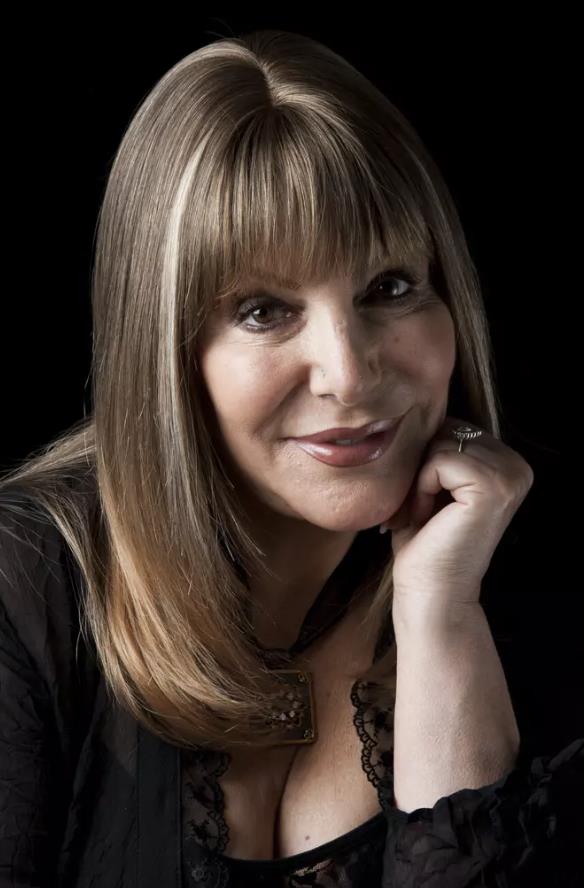 izgen'i kald bakmevinde ziyaret eden hayran "Tulu izgen hanmefendiyi gayet salkl grdm. yi ki var" dedi.