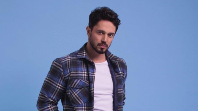 "STANBUL'DAN TAINIYOR"  <br>Muhabirlerin sorularna samimi yant veren Boz, stanbul'dan ayrlma karar aldn aklad.