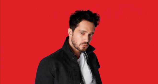 KONSERDE NEML AIKLAMADA BULUNDU<br>  On binlerce hayranlaryla elence dolu anlar geiren Murat Boz, performansnn yan sra kiisel hayatna dair nemli aklamada bulundu.