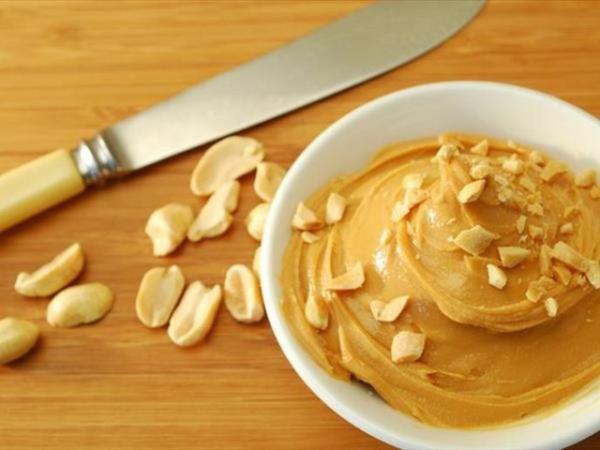 Baz insanlar yedikleri bu ezmelerden dolay kilo alacaklar iin endie ediyorlar ama aslnda bu ezmeler kalbe yararl ya ieriyor.