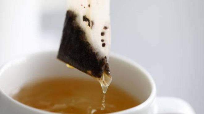 Poet aya kolaylk salamas iin retilen ipin ilevlerinden faydalanabilirsiniz. Ancak aynz demledikten sonra poeti tamamen karmak da bir tercih olabilir. Yeni zmler reterek ip ve poetten yararlanabilirsiniz.