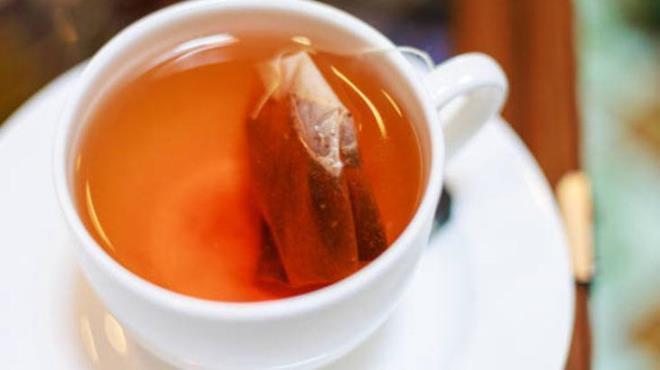 ay poetinin yerinden kaymasyla veya ierken rahatsz etmesiyle uramamak iin iyi bir sabitleyici hareket uygulayabilirsiniz. Kimsenin aklna gelmeyen bu zellik sosyal medyadaki herkesi akna evirdi.