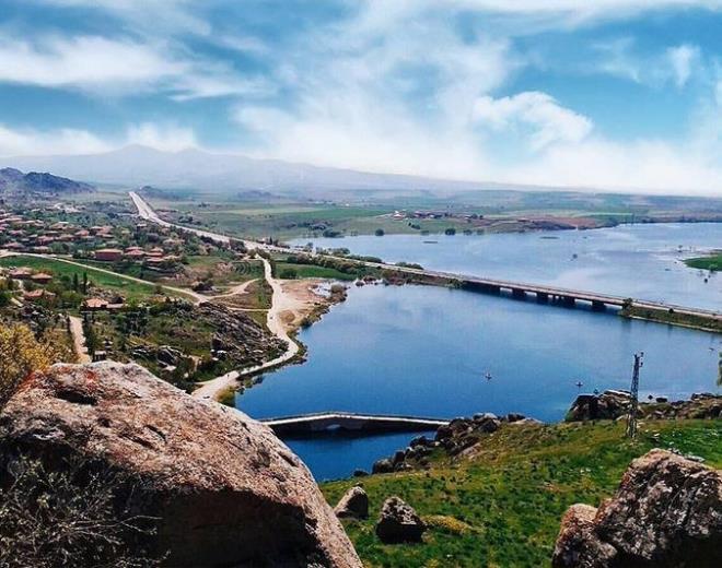 4- KIRIKKALE    %75.48'lik oranla Trkiye'nin en mutlu 4'nc ehri ise Krkkale.