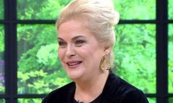 Maddi zorluklar ekmiti<p>  Son olarak Ekya Dnyaya Hkmdar Olmaz dizisinde rol alan Nurseli diz, bir dnem maddi zorluklar ekmi ve aklamalaryla gndem olmutu.