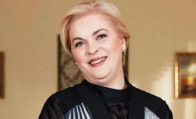 Aylk kazancn aklad<p>  Son katld programda konuan Nurseli diz, tiyatrodan iyi para kazandn aklayarak aylk kazancndan bahsetti.