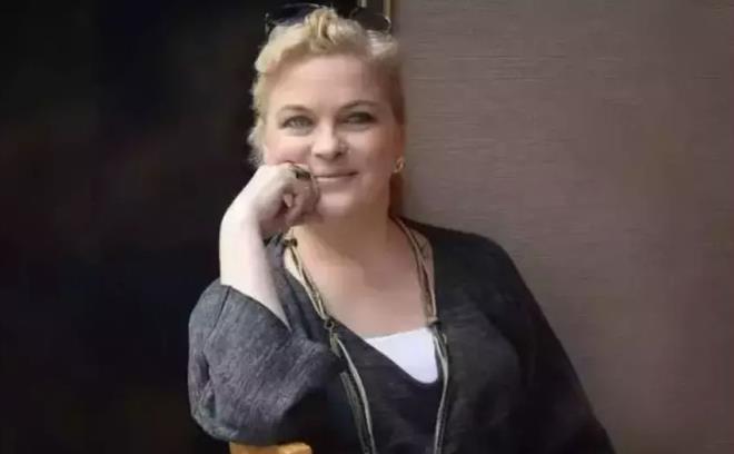 Knal Kar, Hayat Bilgisi, mre Bedel, Yalan Dnya ve liki Durumu Kark gibi yapmlarda rol alan Nurseli diz, baarl kariyeriyle dikkatleri zerine eken nller arasnda yer alyor.