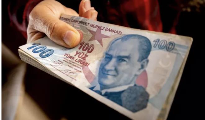 alma ve Sosyal Gvenlik Bakan Vedat Ikhan enflasyonun asgari cret belirlemedeki en nemli kriter olduuna dikkat ekerek, Yaam standartlarn ykselteceiz" eklinde aklamada bulunmutu.<p>    Yzde 25 ile yzde 30 arasnda bir zammn konuulduu asgari cret iin ise milyonlarca vatanda merakla bekliyor.