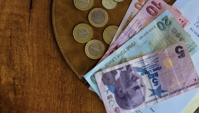 KIDEM TAZMNATI TABANI  <p>  Kdem tazminat taban brt asgari cret zerinden alnyor. alanlar her yl iin bir brt asgari cret tutarnda kdem tazminat alyorlar. Kdem tazminat taban halihazrda 20 bin 2 TL dzeyinde. Asgari crete yzde 30 zam yaplmas durumunda yeni tutar 26 bin 2 TL olacak.