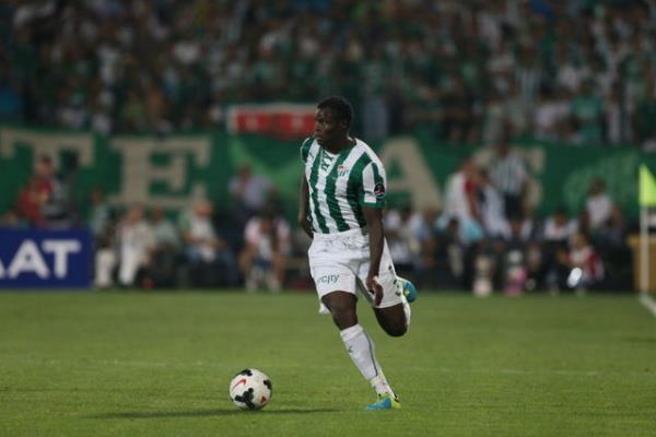 <p><b>Taye Taiwo - Bursaspor </b></p>  4.5 milyon Euro'dan 3 milyon Euro'ya