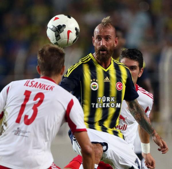 <p><b>Raul Meireles - Fenerbahe </b></p>  14'ten 12 milyon Euro'ya