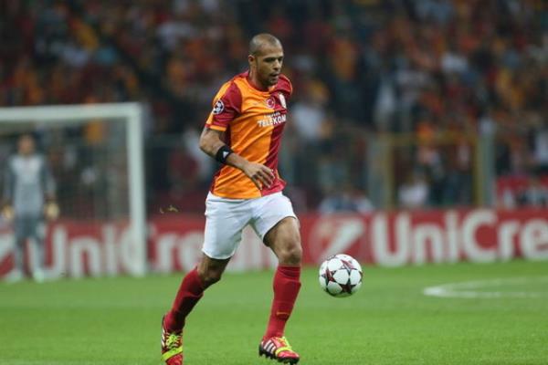 <p><b>Felipe Melo </b></p>   Galatasaray 11 milyon Euro'dan 9 milyon Euro'ya