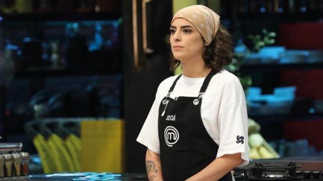 ELEME ADAYI  <p>  Masterchef'te 15. haftann ilk eleme aday Ezgi oldu.