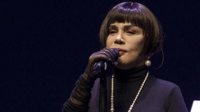 3. SEZEN AKSU    Trkiye'de yalda oturan 3 nl isim arasnda yer alan Sezen Aksu, yalsn tamamen kendi kazancyla ald.