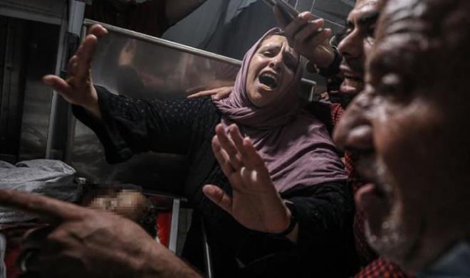 Gelin, her sahnesiyle Filistin'i, Filistin'in ykn anlatan ve ses olan yapmlara birlikte gz atalm.