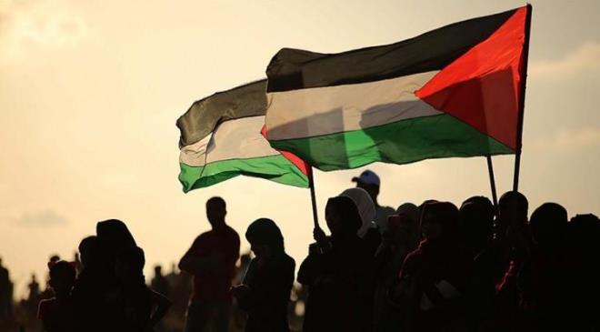 Filmler, bir kurgu rn olsa da gerek hayata farkl bir pencereden tm plaklyla bakmamza olanak tanyor. Son dnemlerde tm dnyann odak noktas haline gelen Filistin dram ise yllar boyu pek ok esere konu oldu. Zulm ve vahetin ilmek ilmek ilendii Filistin topraklarndaki aclar tm dnyaya bir tokat gibi arpan en dikkat eken filmleri sizler iin derledik...