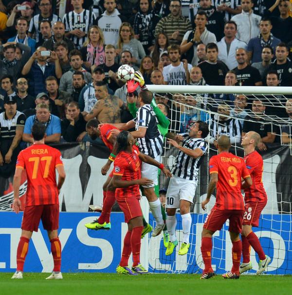 2-2 berabere sonra biten Juventus-Galatasaray man talya basnnda geni yer buldu.