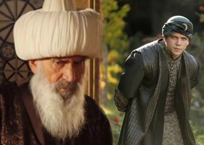 "Muhteem Yzyl" dizisinde Cihangir karakterini canlandran Sarta, merhum oyuncu Tuncel Kurtiz?in ona verdii destei "lk set deneyimimde ok heyecanlydm. Tuncel Kurtiz, ilk sahnemden sonra elini omzuma koyarak 'Aferin, iyi oynadn' dedi. Bu szleriyle byk bir rahatlama hissettim" szleriyle anlatt.