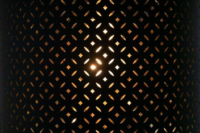 Yapay zeka sa ile etkileime girenlerden biri, ?ardm, bir makine olmasna ramen bana ok fazla tavsiye verdi? dedi.     Sistem 100?den fazla dilde yant verebilme zellii ile Luzern?i ziyaret eden turistlerin ihtiyalarna yant verebilmek iin tasarland..