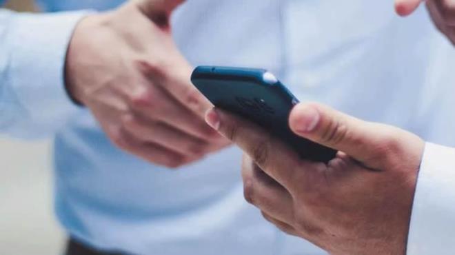 Dolandrclar, her gn yeni taktiklerle vatanda dolandrmaya devam ediyor. Teknolojinin gelimesiyle birlikte ortaya kan yeni yntemler ise herkesi akna eviriyor.