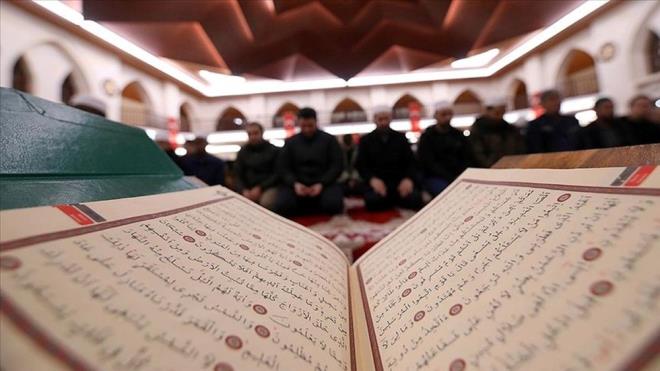 Rabbim, sevginle dopdolu yreklerle sana kavumay ve sevdiklerimizle sonsuzlukta bulumay nasip eyle, amin. Hayrl Cumalar.