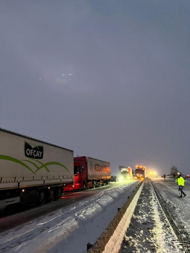 Geilerine izin verilmeyen srcler, dinlenme tesislerine ynlendirildi.