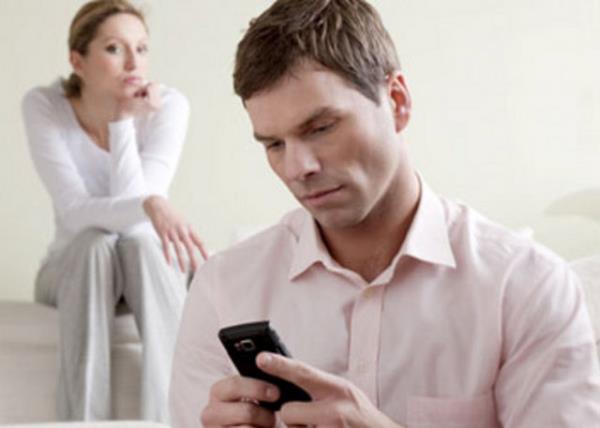 Amasya Barosu'na bal avukatlardan Filiz Szen tarafndan, davac kadn B.S. adna Bykekmece Aile Mahkemesi'ne sunulan dava dilekesinde, B.S'nin 3 Kasm 1990'da daval S.S. ile evlendii ve bu evlilikten 2 ocuklar olduu belirtilerek, evliliin ilk senesinin ardndan problemlerin ba gstermeye balad ve daval e S.S.'nin, eine kar sadakat ykmlln yerine getirmedii aktarld.