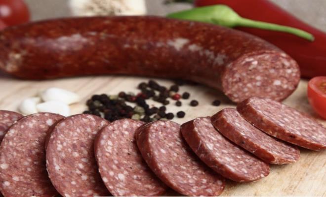 TEREYAI VE KAAR PEYNRNDE SAHTEKARLIK<p>  Listede yer alan bir dier skandal ise st ve st rnlerindeki sahtecilikler oldu. "Doadan St iftlii" markal tereyanda, tereya yerine bitkisel ya karm kullanld tespit edildi.<p>    "Aydil Gaziolu" markal taze kaar peynirinde ise bitkisel ya ve niasta bulunduu belirlendi.