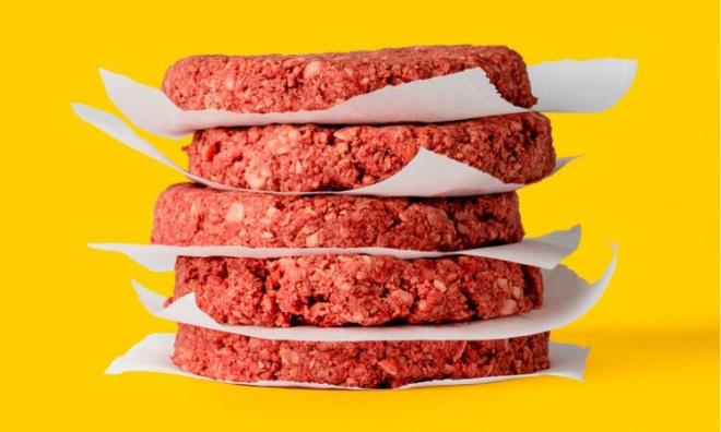 HAMBURGERDEN AT VE EEK ET IKTI    Listedeki Mersin'de bulunan Caps Burger Bistro iletmesinin hamburger kftesine at ve eek eti kartrd da dikkat ekiyor.