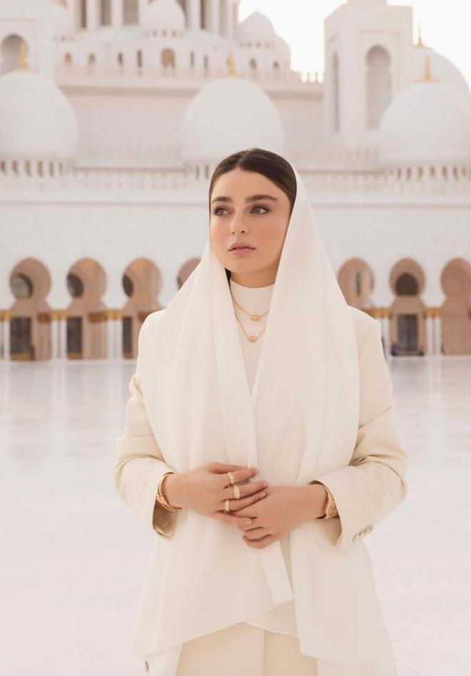 te Aya Ayin Turan'n beeni alan o fotoraflar...